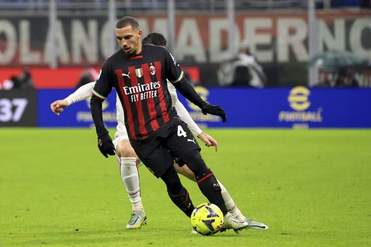 MILAN, ITALY - JANUARY 08: Ismael Bennacer of AC Milan in action during the Serie A match between AC Milan and AS Roma at Stadio Giuseppe Meazza on January 08, 2023 in Milan, Italy. (Photo by Giuseppe Cottini/AC Milan via Getty Images)