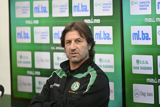 Facebook Avellino CAMPANIA FELIX – Il Benevento non ingrana. Crisi Turris, Sorrento e Cavese campioni d’inverno- immagine 3