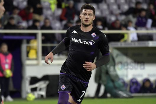 GERMOGLI PH: 21 DICEMBRE 2022 FIRENZE STADIO ARTEMIO FRANCHI AMICHEVOLE FIORENTINA VS LUGANO NELLA FOTO JOVIC Bojinov: “Jovic e Cabral devono lavorare di più, ma gli va data fiducia”- immagine 2