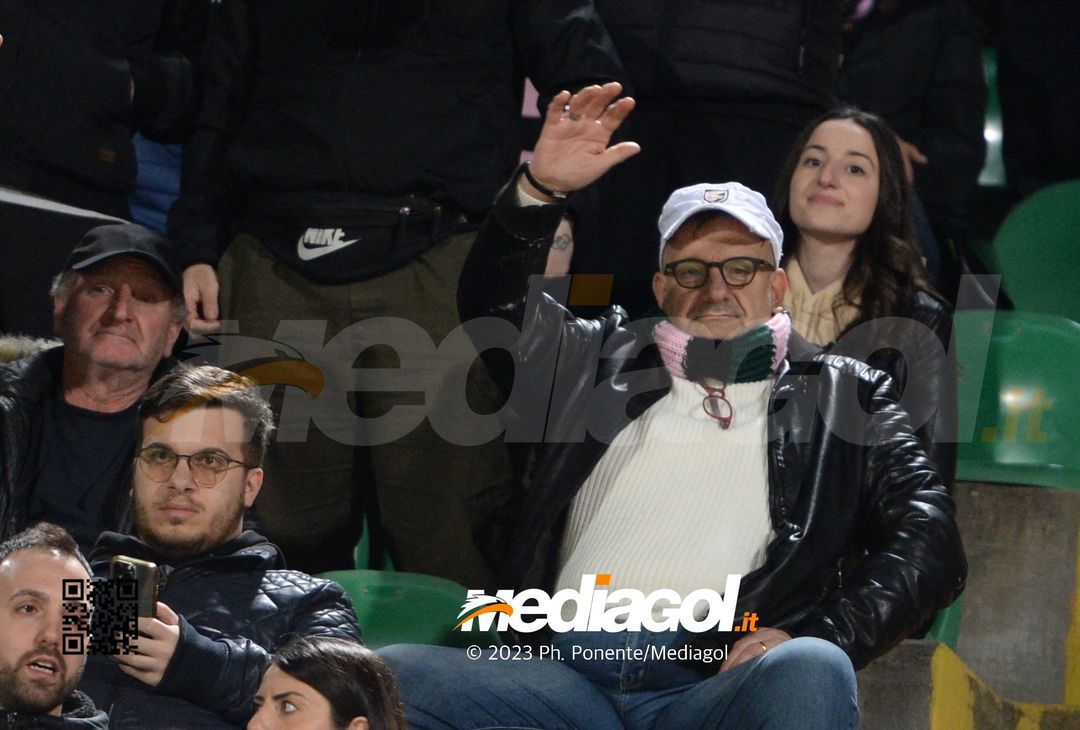 FOTOTIFO Palermo-Modena 5-2, gli scatti ai tifosi al “Renzo Barbera” (Gallery) - immagine 18