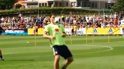 VIDEO / Dove c’è Ibra c’è spettacolo. Show in allenamento con la Svezia