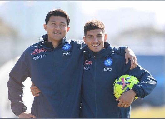 FOTO Kim e Di Lorenzo sorridenti durante l’allenamento odierno: il post social- immagine 2