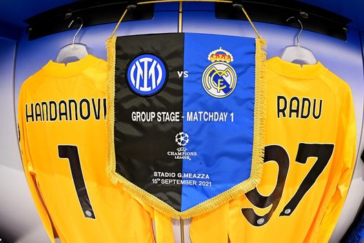  MILAN, ITALY - SEPTEMBER 15: General view inside the dressing room prior to the UEFA Champions League group D match between Inter and Real Madrid at Giuseppe Meazza Stadium on September 15, 2021 in Milan, Italy. (Photo by Mattia Ozbot - Inter/Inter via Getty Images) 