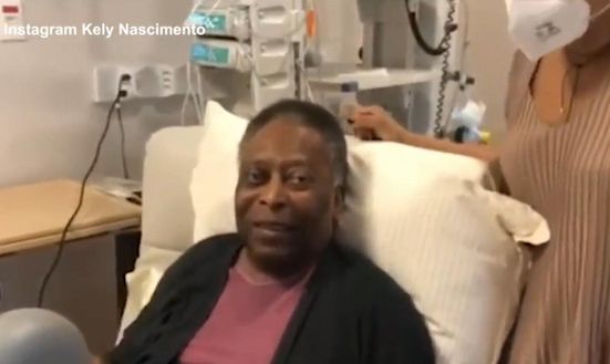 Pelé resta in ospedale: “Ma le sue condizioni sono in miglioramento”- immagine 2