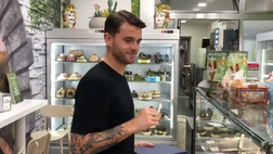 VIDEO Palermo, Brunori e la scelta del gelato: foto, sorrisi e… le immagini