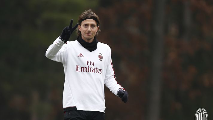 Riccardo Montolivo, centrocampista del Milan, in allenamento a Milanello (credits: acmilan.com) 