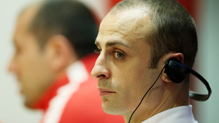 LONDON, ENGLAND - FEBRUARY 24: Dimitar Berbatov (R) of Monaco speaks to the media as Leonardo Jardim (L) the manager of Monaco looks on during the AS Monaco press conference ahead of the UEFA Champions League round of 16 match against Arsenal at the Emirates Stadium on February 24, 2015 in London, United Kingdom. (Photo by Clive Mason/Getty Images) LONDON, ENGLAND - FEBRUARY 24: Dimitar Berbatov (R) of Monaco speaks to the media as Leonardo Jardim (L) the manager of Monaco looks on during the AS Monaco press conference ahead of the UEFA Champions League round of 16 match against Arsenal at the Emirates Stadium on February 24, 2015 in London, United Kingdom. (Photo by Clive Mason/Getty Images)