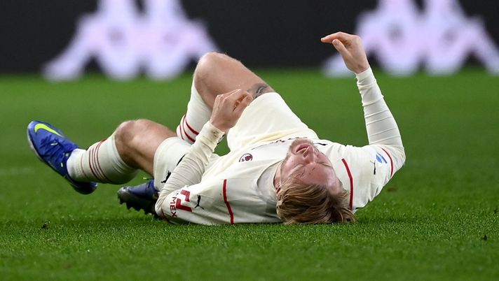 Fantacalcio Milan, domani l’intervento al ginocchio sinistro per Kjaer. Rischia un lungo stop Fantacalcio Milan, domani l’intervento al ginocchio sinistro per Kjaer. Rischia un lungo stop - immagine 1