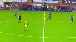 Gol da centrocampo: una rete incredibile in National League (VIDEO)