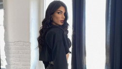 Jovana, look super sexy. Lady Djordjevic stupisce tutti con le sue curve perfette
