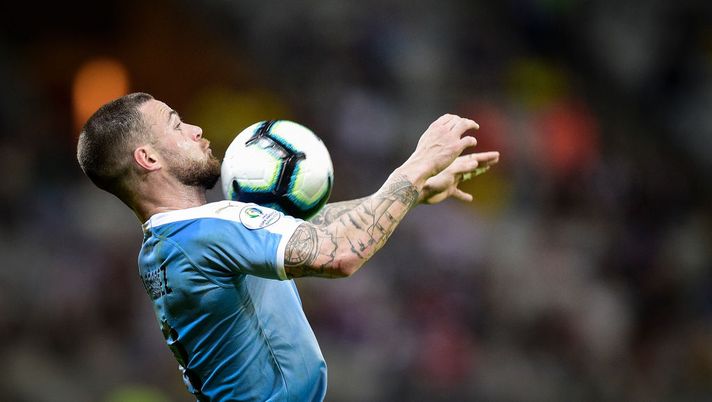 BELO HORIZONTE, BRAZIL - JUNE 16: Nahitan Nandez of Uruguay controls the ball during the Copa America Brazil 2019 Group C match between Uruguay and Ecuador at Mineirao Stadium on June 16, 2019 in Belo Horizonte, Brazil. (Photo by Juliana Flister/Getty Images) BELO HORIZONTE, BRAZIL - JUNE 16: Nahitan Nandez of Uruguay controls the ball during the Copa America Brazil 2019 Group C match between Uruguay and Ecuador at Mineirao Stadium on June 16, 2019 in Belo Horizonte, Brazil. (Photo by Juliana Flister/Getty Images)