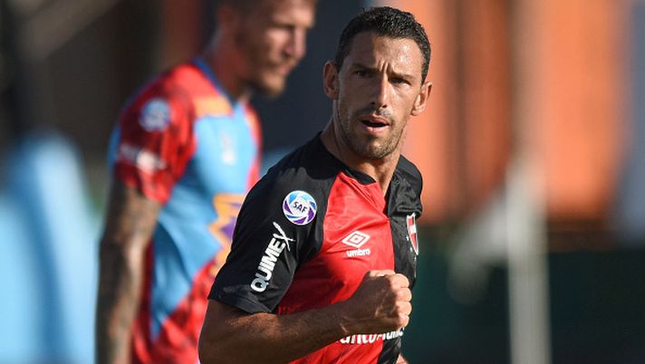SARANDI, ARGENTINA - JANUARY 25: Maximiliano Rodriguez of Newells celebrates after scoring the first goal of his team during a match between Arsenal and Newell's Old Boys as part of Superliga 2019/20 at Julio Humberto Grondona Stadium on January 25, 2020 in Sarandi, Argentina. (Photo by Marcelo Endelli/Getty Images) SARANDI, ARGENTINA - JANUARY 25: Maximiliano Rodriguez of Newells celebrates after scoring the first goal of his team during a match between Arsenal and Newell's Old Boys as part of Superliga 2019/20 at Julio Humberto Grondona Stadium on January 25, 2020 in Sarandi, Argentina. (Photo by Marcelo Endelli/Getty Images)