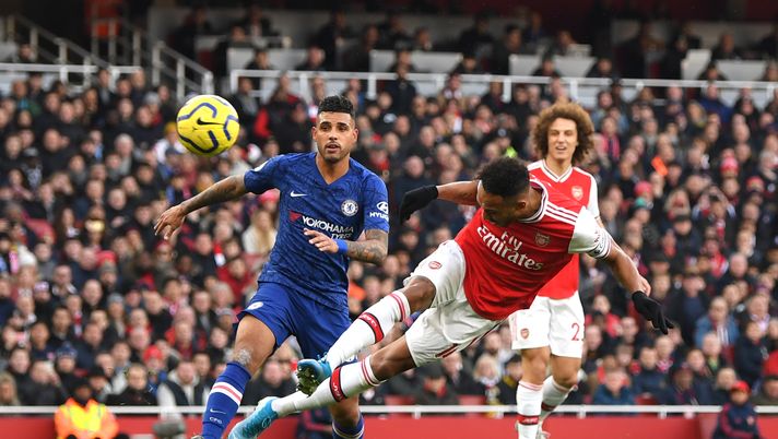 LONDON, ENGLAND - DECEMBER 29: Pierre-Emerick Aubameyang of Arsenal scores his sides first goal during the Premier League match between Arsenal FC and Chelsea FC at Emirates Stadium on December 29, 2019 in London, United Kingdom. (Photo by Shaun Botterill/Getty Images) LONDON, ENGLAND - DECEMBER 29: Pierre-Emerick Aubameyang of Arsenal scores his sides first goal during the Premier League match between Arsenal FC and Chelsea FC at Emirates Stadium on December 29, 2019 in London, United Kingdom. (Photo by Shaun Botterill/Getty Images)