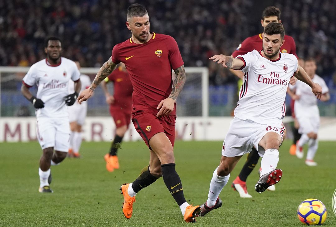  Alexander Kolarov e Patrick Cutrone durante Roma-Milan (credits: acmilan.com 