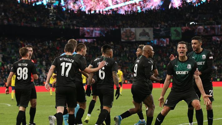 KRASNODAR, RUSSIA - NOVEMBER 03: Players of FC Krasnodar celebrate after scoring a goal during the Russian Premier League match between FC Krasnodar v FC Rostov Rostov-on-Don at the Krasnodar Stadium on November 03, 2019 in Krasnodar, Russia. (Photo by Epsilon/Getty Images) KRASNODAR, RUSSIA - NOVEMBER 03: Players of FC Krasnodar celebrate after scoring a goal during the Russian Premier League match between FC Krasnodar v FC Rostov Rostov-on-Don at the Krasnodar Stadium on November 03, 2019 in Krasnodar, Russia. (Photo by Epsilon/Getty Images)