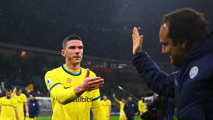 Inter, Ceccarini: “Gosens via? C’è già un nome. Dzeko può rinnovare” - immagine 1