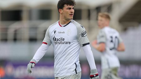 FLORENCE, ITALY - JANUARY 03: Riccardo Orsolini of Bologna FC in action during the Serie A match between ACF Fiorentina and Bologna FC at Stadio Artemio Franchi on January 3, 2021 in Florence, Italy. (Photo by Gabriele Maltinti/Getty Images) FLORENCE, ITALY - JANUARY 03: Riccardo Orsolini of Bologna FC in action during the Serie A match between ACF Fiorentina and Bologna FC at Stadio Artemio Franchi on January 3, 2021 in Florence, Italy. (Photo by Gabriele Maltinti/Getty Images)