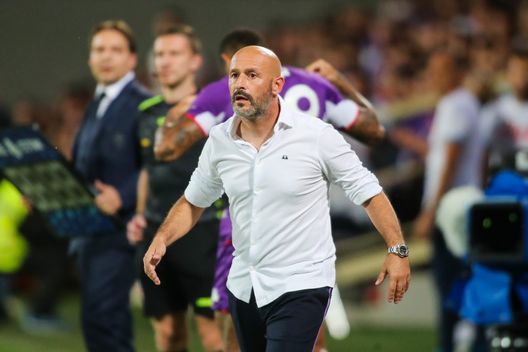 GERMOGLI PH: 3 OTTOBRE 2021 FIRENZE STADIO ARTEMIO FRANCHI SERIE A FIORENTINA VS NAPOLI NELLA FOTO VINCENZO ITALIANO GERMOGLI PH: 3 OTTOBRE 2021 FIRENZE STADIO ARTEMIO FRANCHI SERIE A FIORENTINA VS NAPOLI NELLA FOTO VINCENZO ITALIANO
