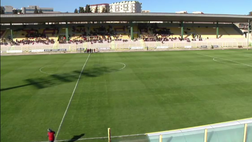 Malore poliziotto allo stadio: bel gesto di ultrà di Catanzaro e Foggia