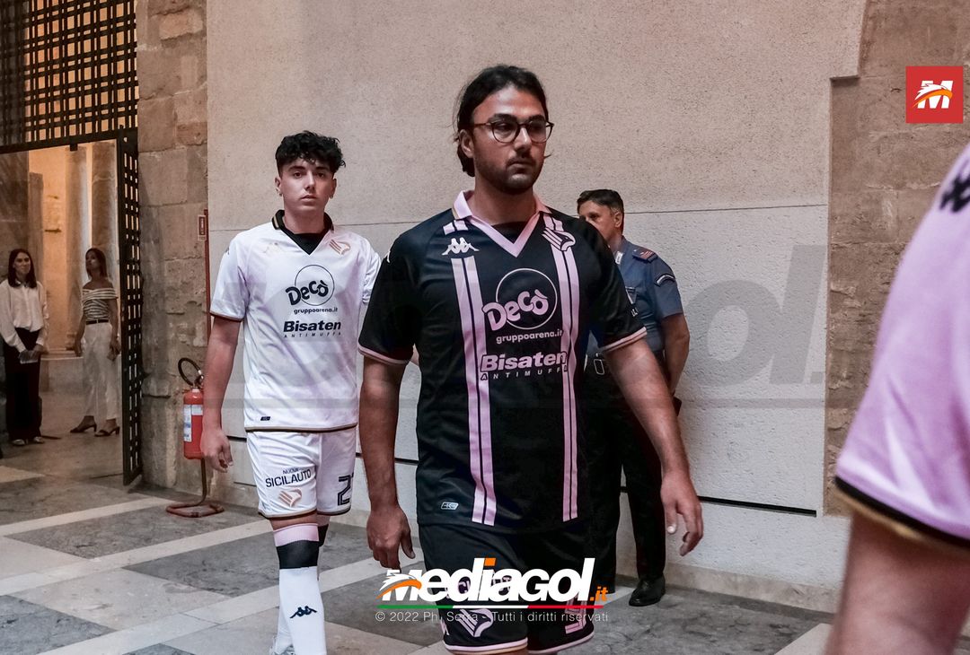 FOTO PALERMO, presentazione nuove maglie gara Palermo 2022/2023 (Gallery) - immagine 31