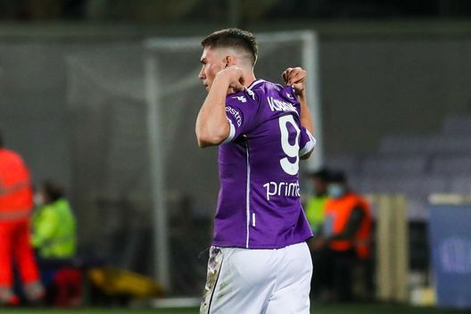 GERMOGLI PH: 2 OTTOBRE 2020 FIRENZE STADIO ARTEMIO FRANCHI SERIE A FIORENTINA VS SAMPDORIA NELLA FOTO ESULTANZA VLAHOVIC GERMOGLI PH: 2 OTTOBRE 2020 FIRENZE STADIO ARTEMIO FRANCHI SERIE A FIORENTINA VS SAMPDORIA NELLA FOTO ESULTANZA VLAHOVIC
