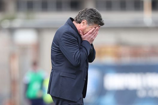 (Photo by Gabriele Maltinti/Getty Images) Cagliari, Mazzarri attacca: “Rigore clamoroso di Mario Rui, come si fa a non darlo?”- immagine 2