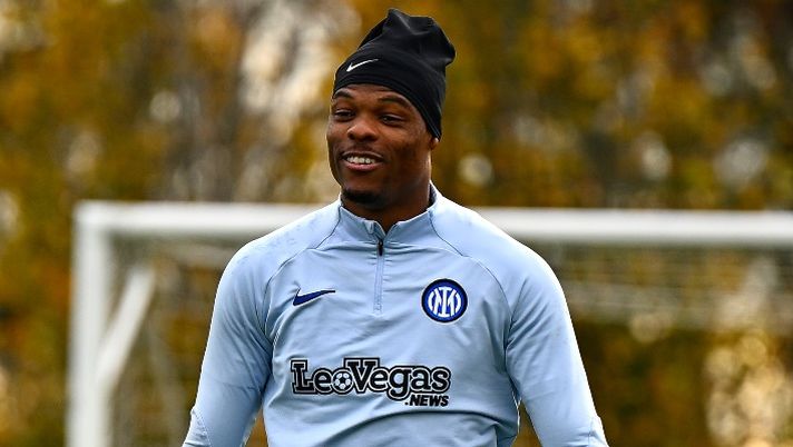 Inter, Dumfries corre verso il Genoa: segnali positivi dopo l’ultimo allenamento - immagine 1