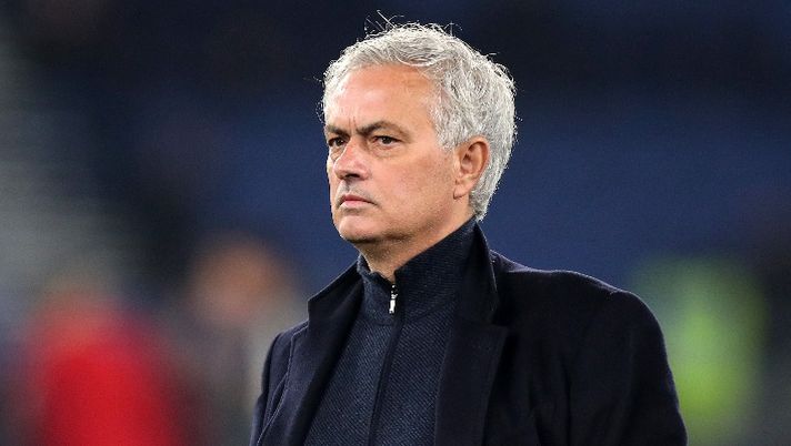 BREAKING – Mourinho non è più l’allenatore della Roma, addio immediato: il comunicato del club - immagine 1