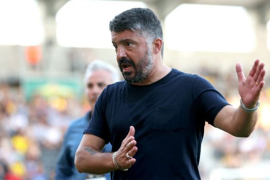 (Getty Images) VIDEO Gattuso si ferma a giocare con dei piccoli tifosi del Valencia- immagine 2