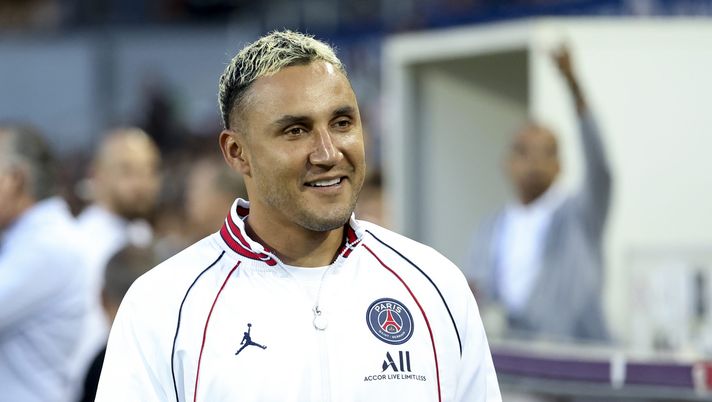 MONTPELLIER, FRANCE - MAY 14: Goalkeeper of PSG Keylor Navas during the Ligue 1 Uber Eats match between Montpellier HSC (MHSC) and Paris Saint Germain (PSG) at Stade de la Mosson on May 14, 2022 in Montpellier, France. (Photo by John Berry/Getty Images) Navas-Napoli, gli azzurri aspetteranno fino giovedì. Manca ancora l’accordo col PSG – Sky - immagine 1