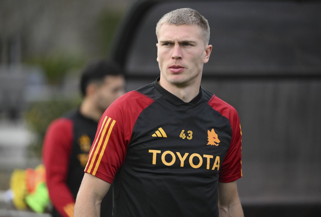 Roma, a Trigoria il primo allenamento del 2024: c’è Kumbulla  – FOTOGALLERY - immagine 13