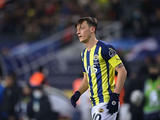 Fenerbahçe: Mesut Özil fuori rosa da Marzo…e il nuovo allenatore non fa sconti- immagine 2