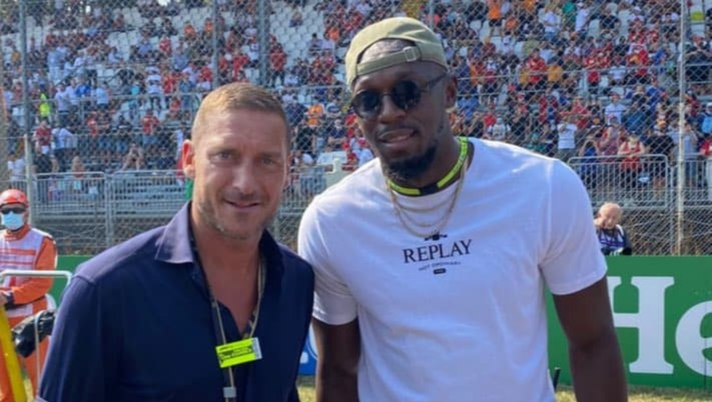 Totti a Monza assiste al GP d’Italia e la foto con Bolt è d’obbligo – VIDEO 