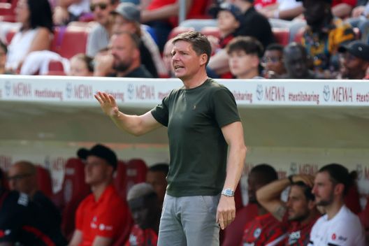Oliver Glasner (Photo by Alex Grimm/Getty Images) Batti e ribatti da Rhein-Main derby: l’Eintracht pareggia e pensa alla Finale- immagine 2