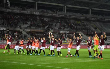  TURIN, ITALY - AUGUST 25: Players of Torino FC celebrate victory at the end of the Serie A match between Torino FC and US Sassuolo at Stadio Olimpico di Torino on August 25, 2019 in Turin, Italy. (Photo by Valerio Pennicino/Getty Images)