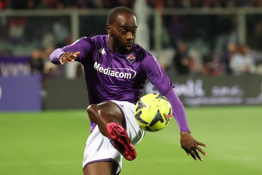 GERMOGLI PH: 27 APRILE 2023 FIRENZE STADIO ARTEMIO FRANCHI COPPA ITALIA SEMIFINALI FIORENTINA VS CREMONESENELLA FOTO IKONE' Si chiama Dodò, ma sembra Bolt. Ikonè si spegne piano piano- immagine 2