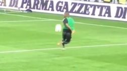 Douglas Costa, controllo da urlo