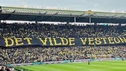 Derby di Copenaghen, lanci di birra e altri oggetti contro le famiglie sedute in tribuna