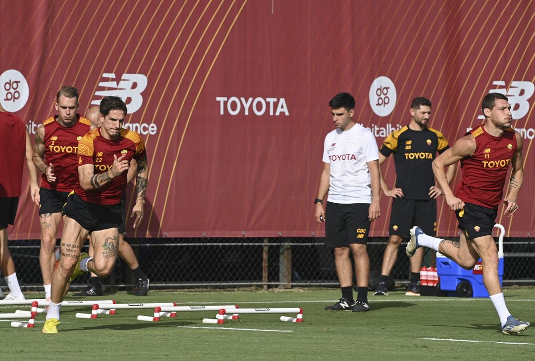 Roma-Helsinki, la rifinitura dei giallorossi a Trigoria – FOTO GALLERY - immagine 12