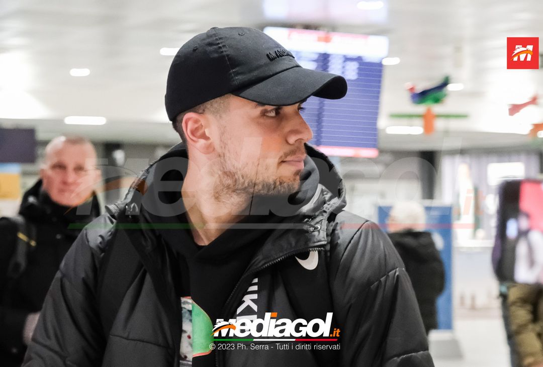 FOTO PALERMO, Aurelio arriva all’aeroporto Falcone e Borsellino di Palermo (Gallery) - immagine 19