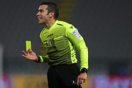 LA SPEZIA, ITALY - JANUARY 11: Marco Piccinini referee during the Serie A match between Spezia Calcio and UC Sampdoria at Stadio Alberto Picco on January 11, 2021 in La Spezia, Italy. (Photo by Gabriele Maltinti/Getty Images) LA SPEZIA, ITALY - JANUARY 11: Marco Piccinini referee during the Serie A match between Spezia Calcio and UC Sampdoria at Stadio Alberto Picco on January 11, 2021 in La Spezia, Italy. (Photo by Gabriele Maltinti/Getty Images)
