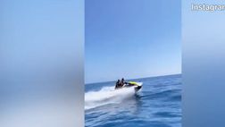 VIDEO / Diletta Leotta ed Elodie, viaggio in moto d’acqua