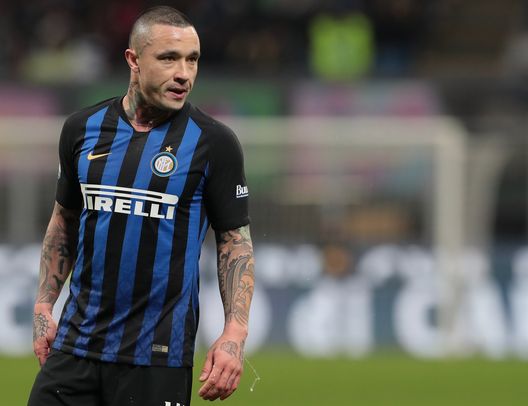 MILAN, ITALY - JANUARY 19:  Radja Nainggolan of FC Internazionale looks on during the Serie A match between FC Internazionale and US Sassuolo at Stadio Giuseppe Meazza on January 19, 2019 in Milan, Italy.  (Photo by Emilio Andreoli/Getty Images) 