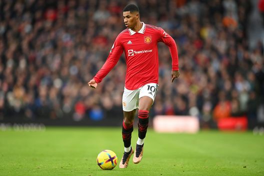 MANCHESTER, ENGLAND - JANUARY 14: Marcus Rashford of Manchester United in action during the Premier League match between Manchester United and Manchester City at Old Trafford on January 14, 2023 in Manchester, England. (Photo by Michael Regan/Getty Images) Crystal Palace-Manchester United, probabili formazioni: ten Hag con Rashford e Fred- immagine 2