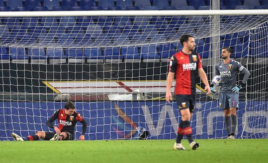 GENOA, ITALY - NOVEMBER 04: Disappointment for Genoa CFC players after second score of Sasa Lukic of Turin during the Serie A match between Genoa CFC and Torino FC at Stadio Luigi Ferraris on November 4, 2020 in Genoa, Italy. (Photo by Paolo Rattini/Getty Images) GENOA, ITALY - NOVEMBER 04: Disappointment for Genoa CFC players after second score of Sasa Lukic of Turin during the Serie A match between Genoa CFC and Torino FC at Stadio Luigi Ferraris on November 4, 2020 in Genoa, Italy. (Photo by Paolo Rattini/Getty Images)