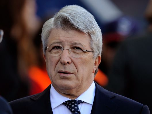 MADRID, SPAIN - JANUARY 24: Enrique Cerezo President of Club Atletico de Madrid looks on prior to the start of the La Liga match between Club Atletico de Madrid and Sevilla FC at Vicente Calderon Stadium on January 24, 2016 in Madrid, Spain. (Photo by Denis Doyle/Getty Images) MADRID, SPAIN - JANUARY 24: Enrique Cerezo President of Club Atletico de Madrid looks on prior to the start of the La Liga match between Club Atletico de Madrid and Sevilla FC at Vicente Calderon Stadium on January 24, 2016 in Madrid, Spain. (Photo by Denis Doyle/Getty Images)