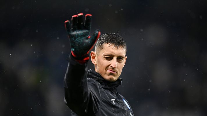 REGGIO NELL'EMILIA, ITALY - FEBRUARY 28: Pierluigi Gollini of SSC Napoli reacts during the warm up prior to the Serie A TIM match between US Sassuolo and SSC Napoli at Mapei Stadium - Citta' del Tricolore on February 28, 2024 in Reggio nell'Emilia, Italy. (Photo by Alessandro Sabattini/Getty Images) FOTO Gollini, dedica di compleanno alla ragazza: “A te che hai riacceso il mio cuore” - immagine 1