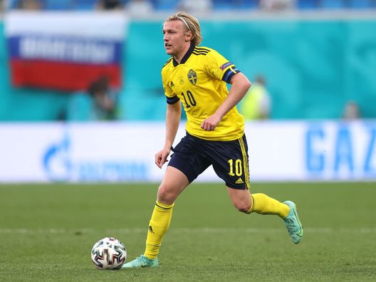 SAINT PETERSBURG, RUSSIA - JUNE 23: Emil Forsberg of Sweden runs with the ball during the UEFA Euro 2020 Championship Group E match between Sweden and Poland at Saint Petersburg Stadium on June 23, 2021 in Saint Petersburg, Russia. (Photo by Lars Baron/Getty Images) SAINT PETERSBURG, RUSSIA - JUNE 23: Emil Forsberg of Sweden runs with the ball during the UEFA Euro 2020 Championship Group E match between Sweden and Poland at Saint Petersburg Stadium on June 23, 2021 in Saint Petersburg, Russia. (Photo by Lars Baron/Getty Images)