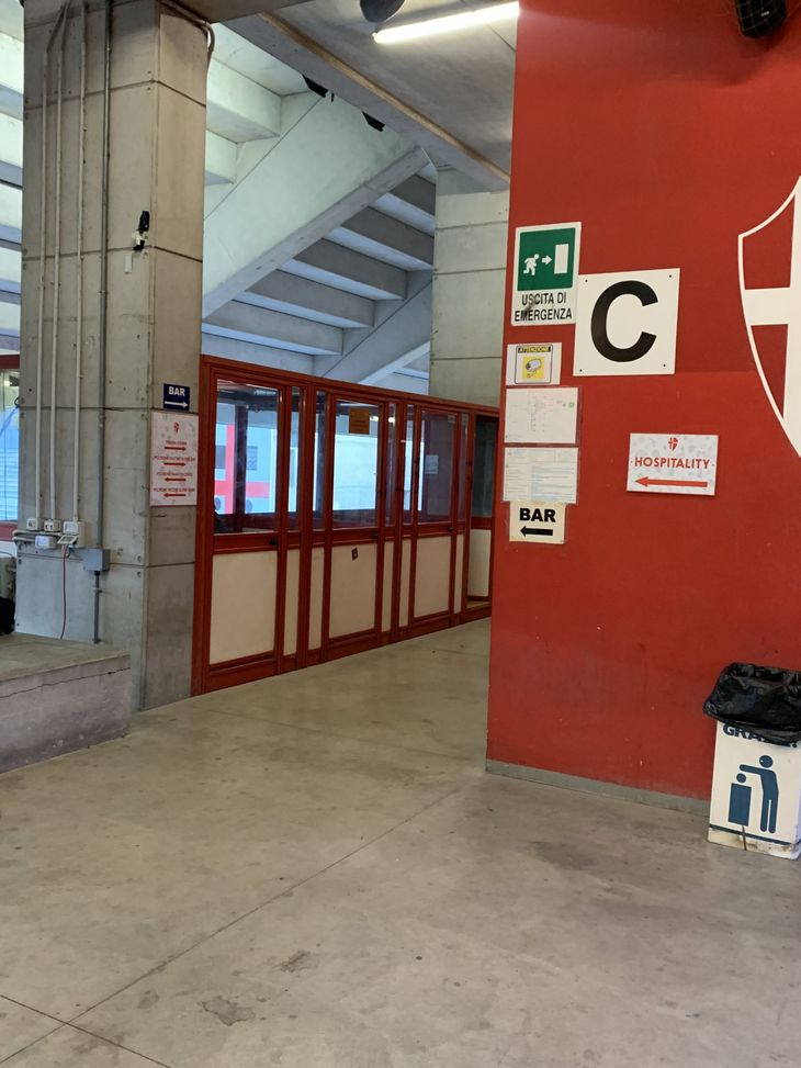 Padova, lite nel post partita tra Mirabelli e un tifoso: la ricostruzione- immagine 2