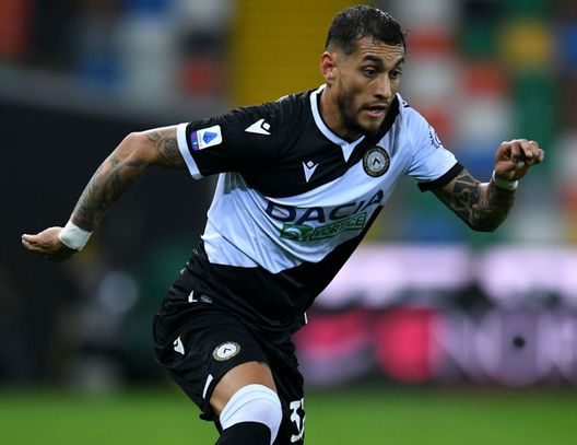 UDINE, ITALY - APRIL 10: Roberto Pereyra of Udinese Calcio runs with the ball during the Serie A match between Udinese Calcio and Torino FC at Dacia Arena on April 10, 2021 in Udine, Italy. Sporting stadiums around Italy remain under strict restrictions due to the Coronavirus Pandemic as Government social distancing laws prohibit fans inside venues resulting in games being played behind closed doors. (Photo by Alessandro Sabattini/Getty Images) UDINE, ITALY - APRIL 10: Roberto Pereyra of Udinese Calcio runs with the ball during the Serie A match between Udinese Calcio and Torino FC at Dacia Arena on April 10, 2021 in Udine, Italy. Sporting stadiums around Italy remain under strict restrictions due to the Coronavirus Pandemic as Government social distancing laws prohibit fans inside venues resulting in games being played behind closed doors. (Photo by Alessandro Sabattini/Getty Images)